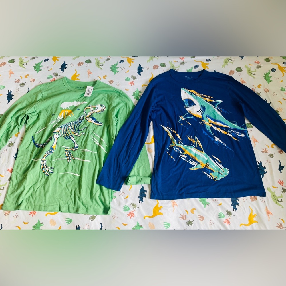 Long Sleeve Children’s Place shirts- one with shark & dinosaur- size (14)Boys